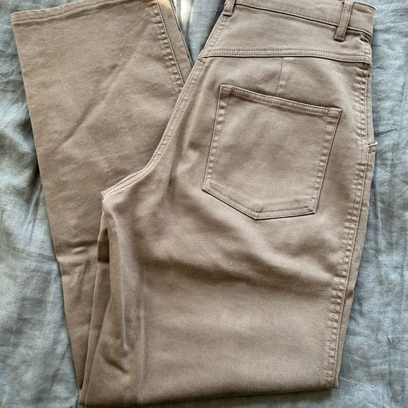 Aritzia Archer Pant - Picture 2 of 4